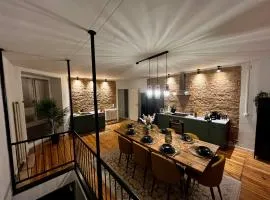 Cozy Voyage - Stylish 135m2 for up to 9 people in Kudamm