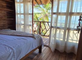 Puerto Manglar Hostal，位于Guachaca的酒店