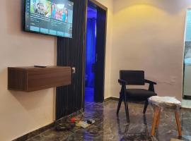 WELTONS Apartment BABA YUSUF，位于伊凯贾的酒店