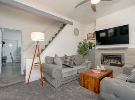 Varley View - Colne Sleep 5，位于科尔内的酒店