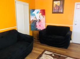 Earth Tone Suites，位于皮克灵的酒店