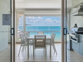 Deep Blue Apartment 8，位于天阁露玛的酒店