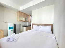 Stylish & Comfy Studio at Dago Suites Apartment By Travelio