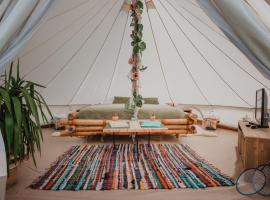 Shaka Belgium Tipi，位于马尔德海姆的豪华帐篷