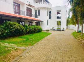 Kamatha Hotel & Restaurant，位于Ambalantota的酒店