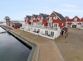 Lovely Holiday Home With Harbor View，位于巴恩科普的带按摩浴缸的酒店