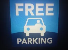 Milano City centre PORTA ROMANA SUITE with FREE PARKING GARAGE - CON PARCHEGGIO INCLUSO nuovo appartamento con 2 camere da letto e due bagni - new apartament with 2 bdrooms 2 bathrooms- jellow SUBWAY METRO gialla Porta Romana 3 stops to Duomo