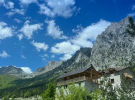 Rosi peak Guesthouse，位于瓦勒博内的酒店