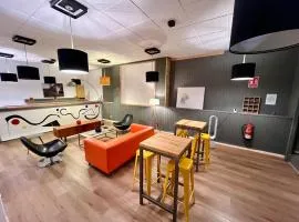 The Orange Teddy Bear Hostal La Peña