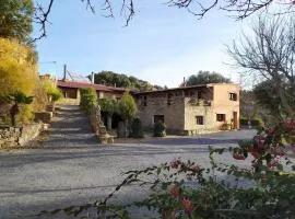 Casa Rural Fausto Camping Cerca de Dinópolis