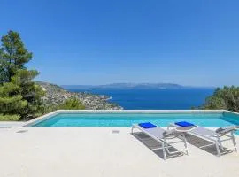 Villa Anasa-Luxury Retreat-Private Pool