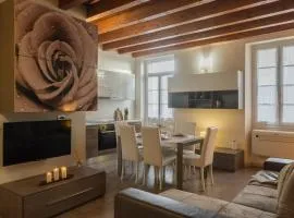 Domus in Como by Rent All Como