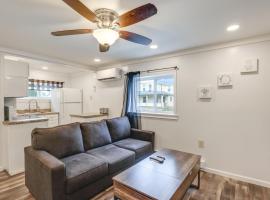 Little Piece of Heaven Rental Near Dtwn Corning!，位于康宁的酒店