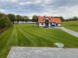 Osada Limajno Dom Żurawia，位于Cerkiewnik的酒店