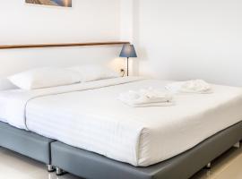 Grand Sattahip Hotel by BSH，位于Ban Nong Sa的酒店