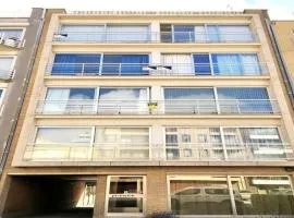 Apartment in Wenduine near the Beach