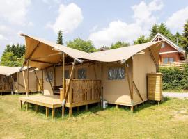 Glamping Tent in the Ardennes，位于Signy-lʼAbbaye的酒店
