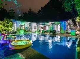 Bachelor Party Guard Jacuzzi Pool
