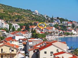 Apartments by the sea Podgora, Makarska - 23678，位于伯德古拉的酒店