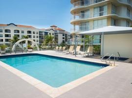 Beachcomber International Resort，位于黄金海岸的酒店
