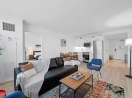 Beachfront 1BR 2BA Condo CozySuites at Showboat