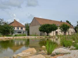 La Mélinothe large 5 charming gîte with spa，位于Paisy-Cosdon的酒店