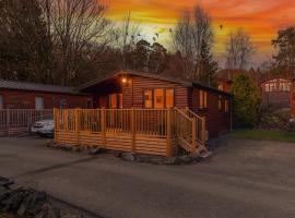 Bowness 45 - 2 bedroom Lake Windermere Lodge，位于温德米尔的酒店