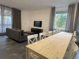 R111 Große Moderne Monteurwohnung Übergangswohnung