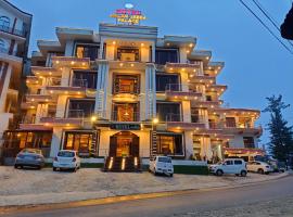 Hotel Malamjabba Palace by Khan Familia Travels，位于斯瓦特的酒店