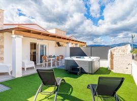 Villa with Jacuzzi - Joy Collection，位于阿尔巴塔克斯的酒店