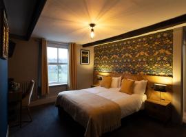 Old Mill hotel，位于索尔兹伯里的酒店