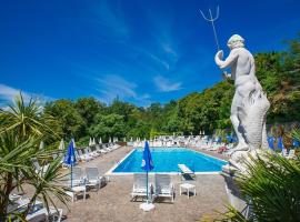 Residenz La Selva Studio-Apartments，位于吉法的酒店