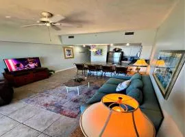 Penthouse Floor 1 BR Resort Condo Direct Oceanfront Wyndham Ocean Walk - Daytona Funland 1908
