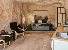 The Caves at Moab - At Private Riverside Ranch