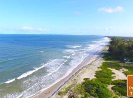 APARTAMENTO x 4 pessoas no VILLAGE DAIANE TAQUARY Guaibim Valença Bahia，位于瓦伦萨的酒店