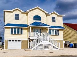 Beach Haven West, Waterfront, Lagoon Front, Beach Badges, Wifi,，位于Beach Haven West的酒店