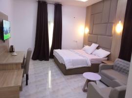 Hotel Dee-narios，位于Eniong的酒店