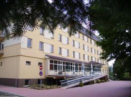 Hotel Laworta，位于下乌斯奇基的酒店