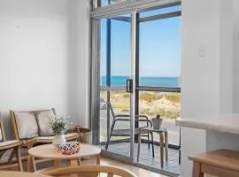 Belle Escapes - Tranquil Oceanview Escape - Relax & Reset