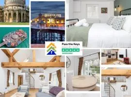 Pass the Keys Character two bed with free parking