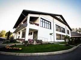 Condor Resort，位于Dulceşti的酒店