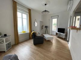 Appartement T2 Centre Ville GS1，位于沙托鲁的酒店