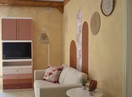 2 or 4-person apartment CasaDaEfde，位于钦戈利的酒店