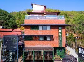 Holitel Anjuna，位于阿伯来的酒店