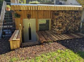 Kleine Wohnung am waldrand，位于Baustert的酒店