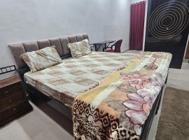 Sukdham Homestays Mathura!，位于马图拉的酒店