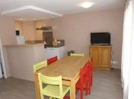 Gite 11 Escapade Nature au Puy Mary Gîte Chaleureux avec Vue Apaisante