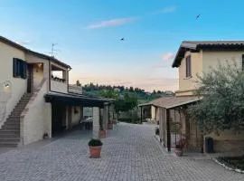 拉鲁斯提卡农家乐