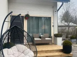 Cozy and close to nature, with free parking!
