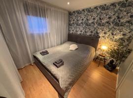 Cozy Apartment，位于奥勒松的带停车场的酒店